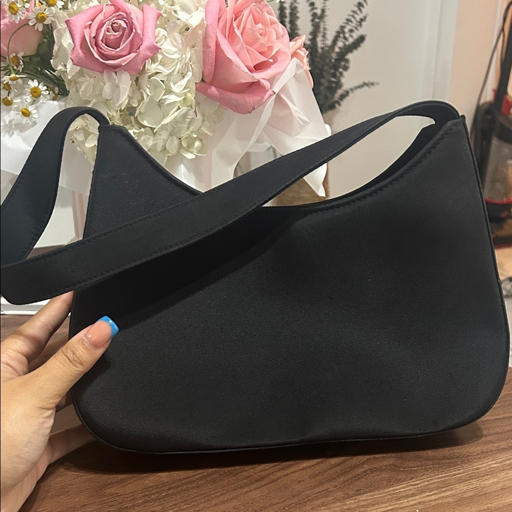 black nylon shoulder purse bag